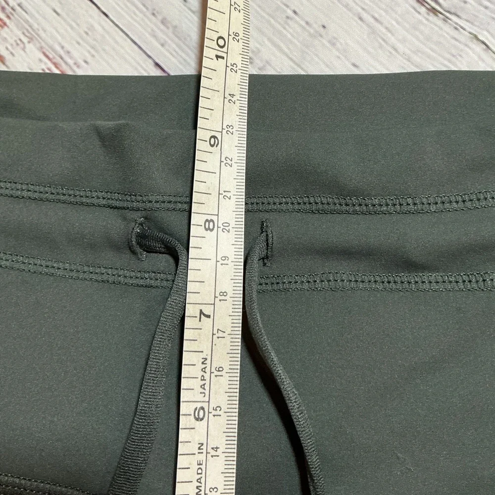 ZYIA Active army green leggings with drawstring. Size 0 - Picture 9 of 10
